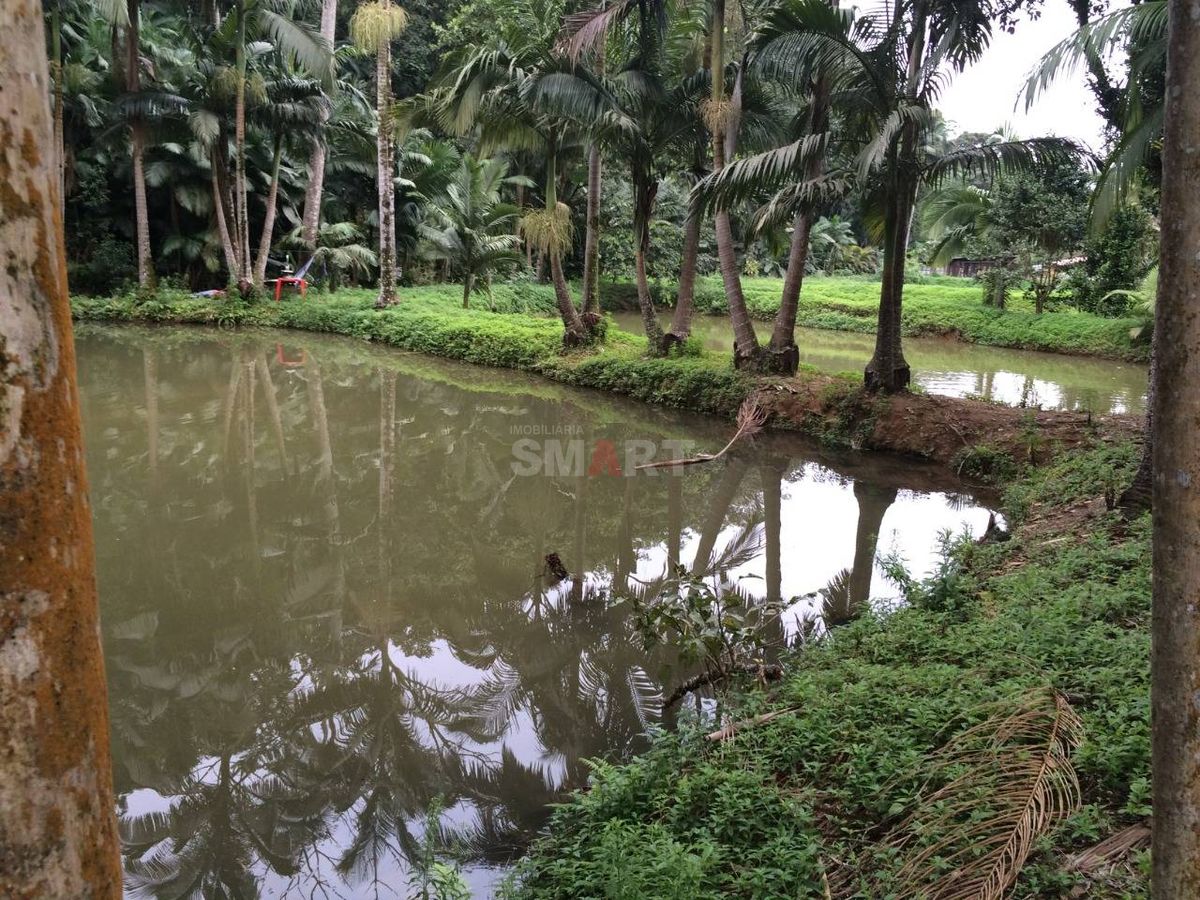 Chácara à Venda em Guaramirim com 7 Lagoas