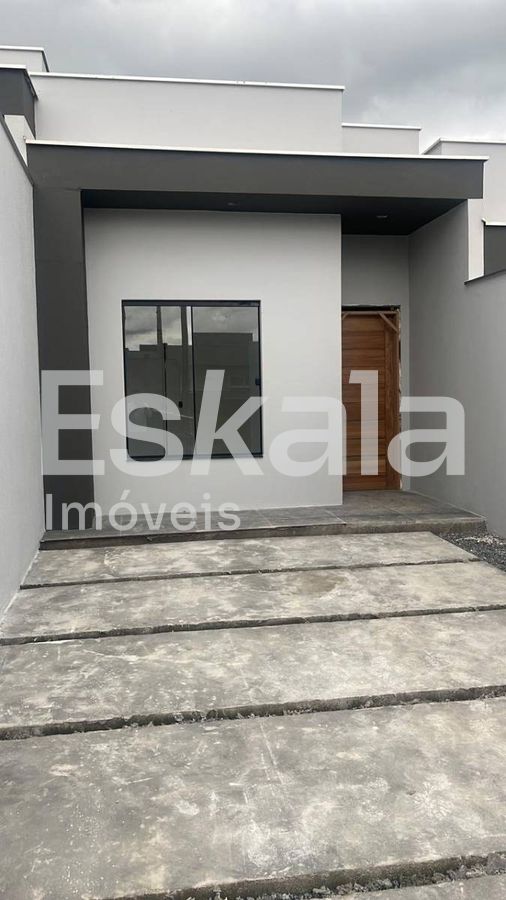 Casa geminada à venda com 01 suíte + 01 quarto Bairro Jaraguá 99