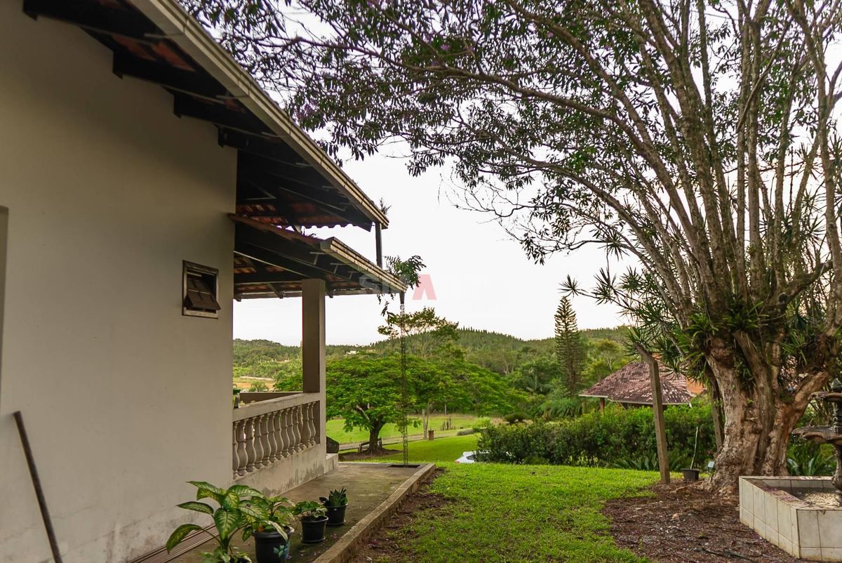 Chácara com 8 Lagoas, 2 Casas e Choupana de Festas em Guaramirim