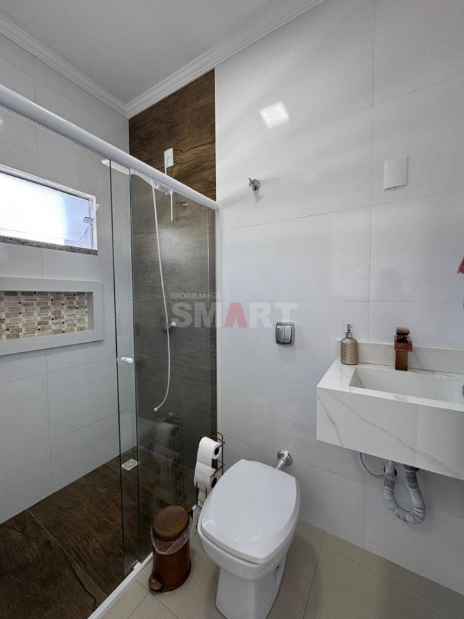 Casa Geminada Semimobiliada com 2 Suítes em Três Rios do Sul