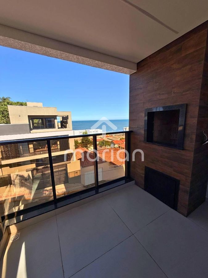 Apartamento com vista mar a 200m da praia com 3 quartos, Centro - Barra Velha