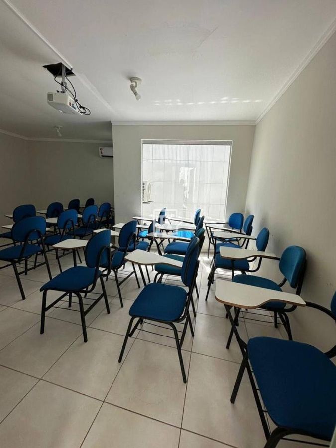 Comercial com 3 quartos à Venda, São José - Aracaju