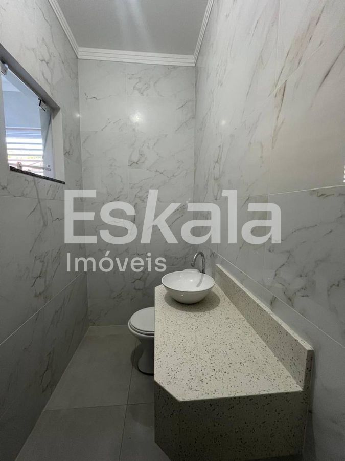 Sobrado Semi Mobiliado Com 01 Suíte + 02 Quartos Czerniewicz