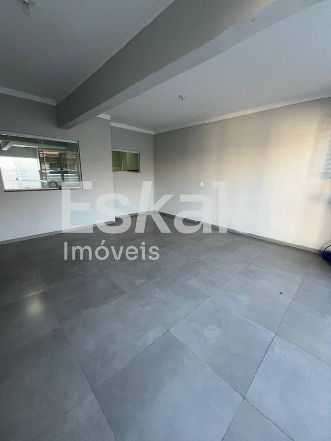 Sobrado Semi Mobiliado Com 01 Suíte + 02 Quartos Czerniewicz