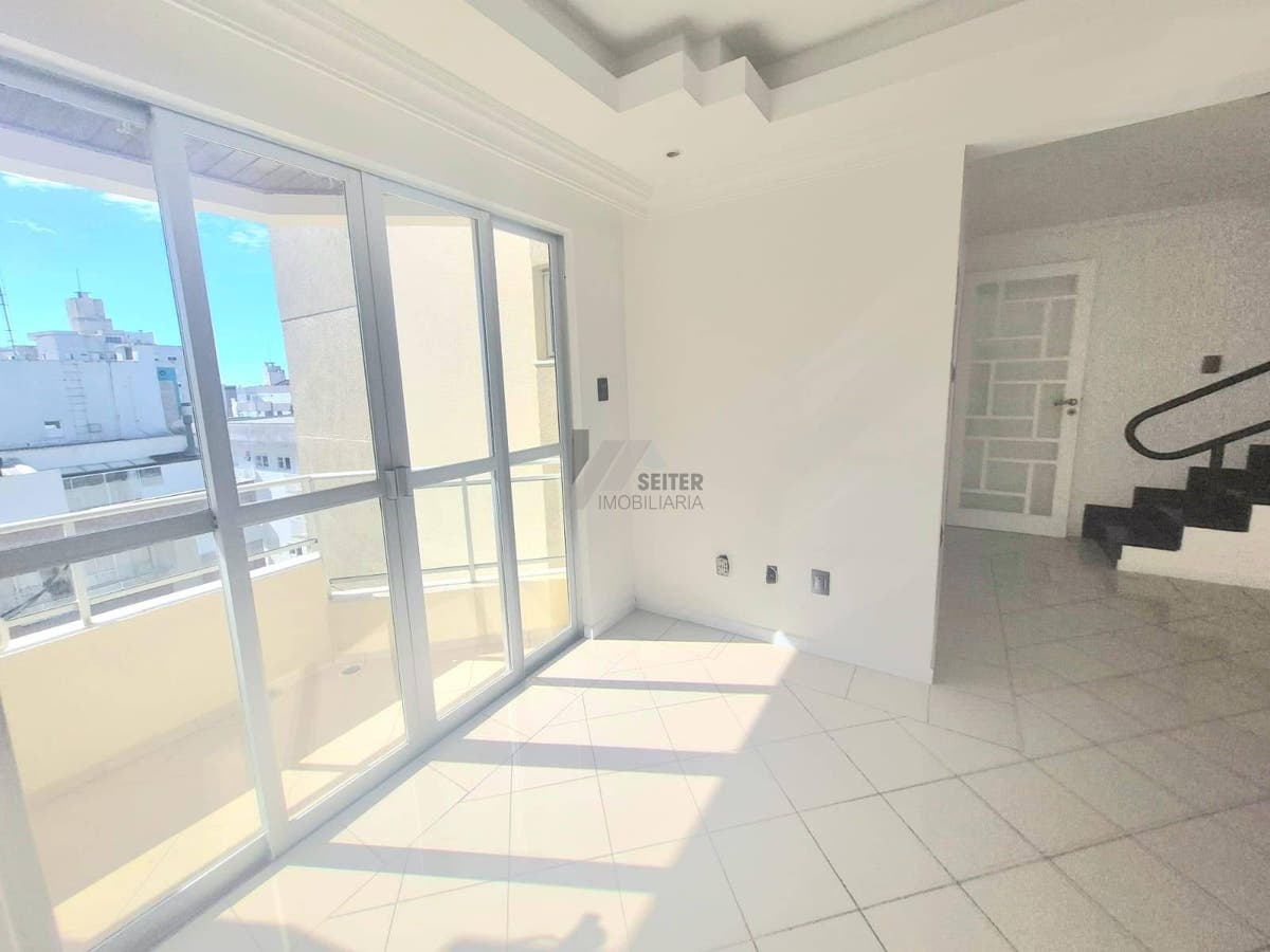 Apartamento de 5 quartos sendo 2 suites para alugar na trindade florianopolis