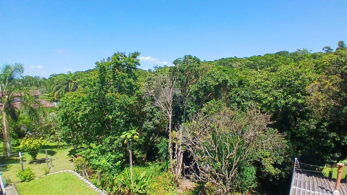 Casa a venda de 4 suites terreno grande Santo Antonio de Lisboa Florianopolis