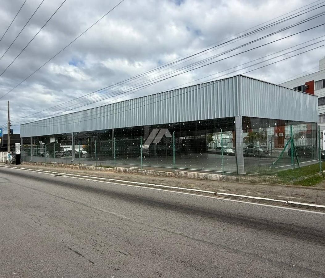Galpão de 750 m2