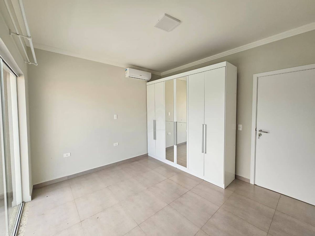 Sobrado mobiliado, 3 quartos sendo 1 suite, rainha do mar