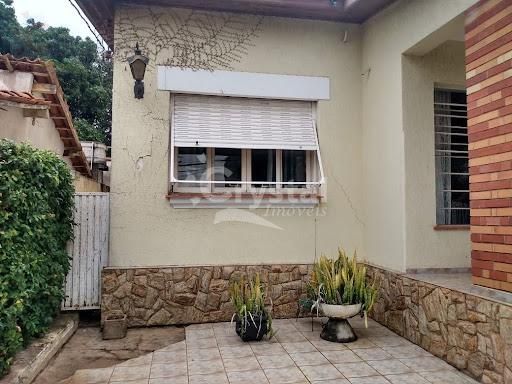 Casa com 3 quartos, Centro - Avaré. Foto 2