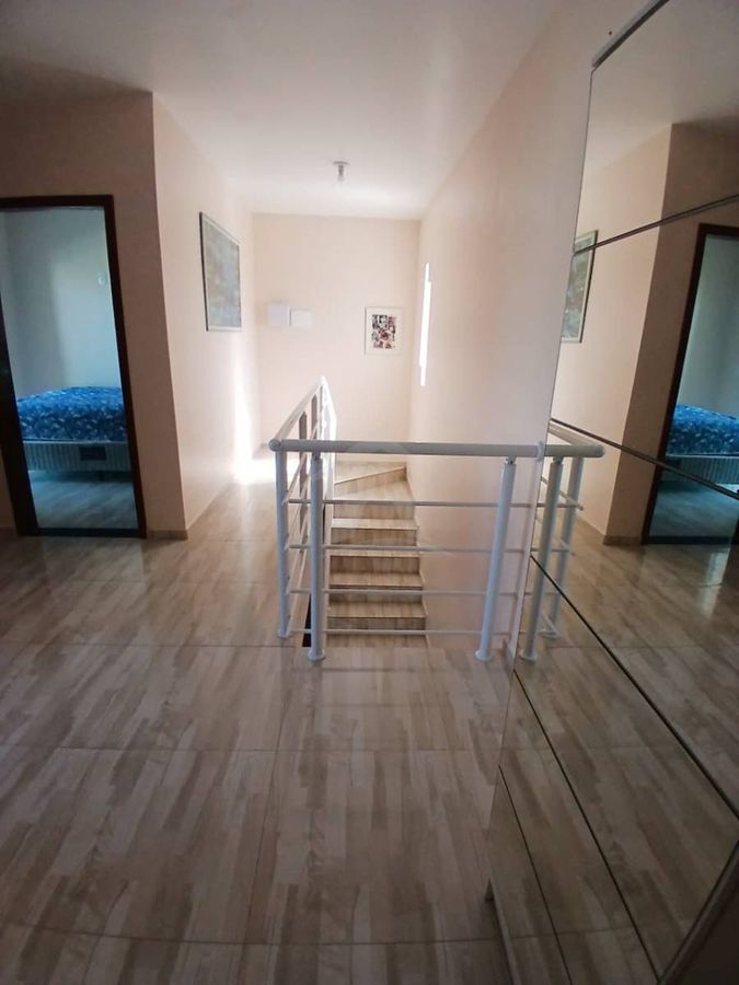 Sobrado de esquina, 3 dormitórios sendo 1 suite, itapema do norte