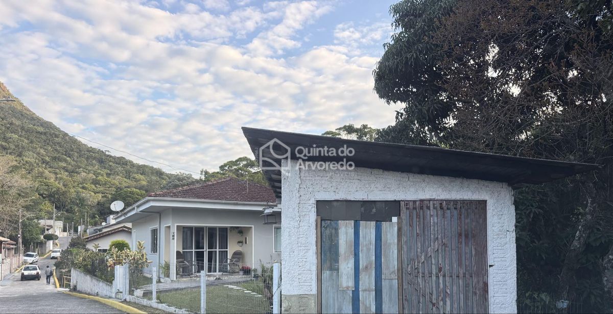 Casa Jordão - Casa em Governador Celso Ramos - à venda - Quinta do Arvoredo Imóveis