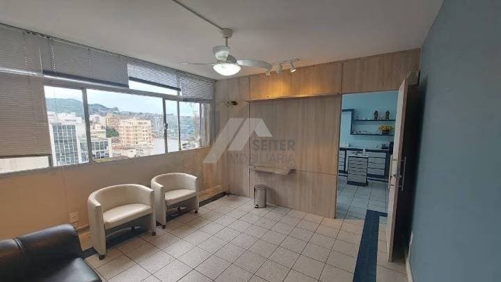 Sala Comercial no Centro Hercules de Florianópolis