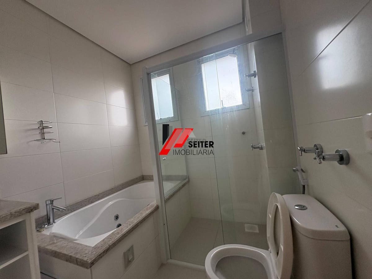 Apartamento de 3 dormitórios a venda Agronomica Florianópolis