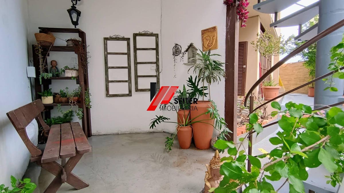 Casa comercial a venda em Canasvieiras norte de Florianópolis