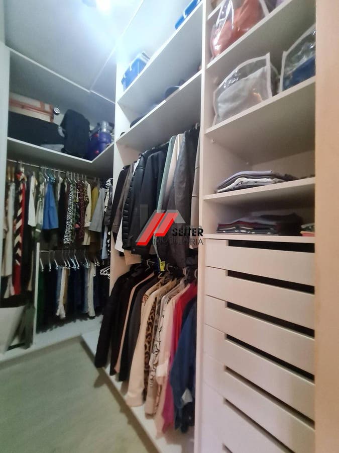 Casa de 4 dormitorios a venda Saco dos Limoes regiao central e proximo a UFSC