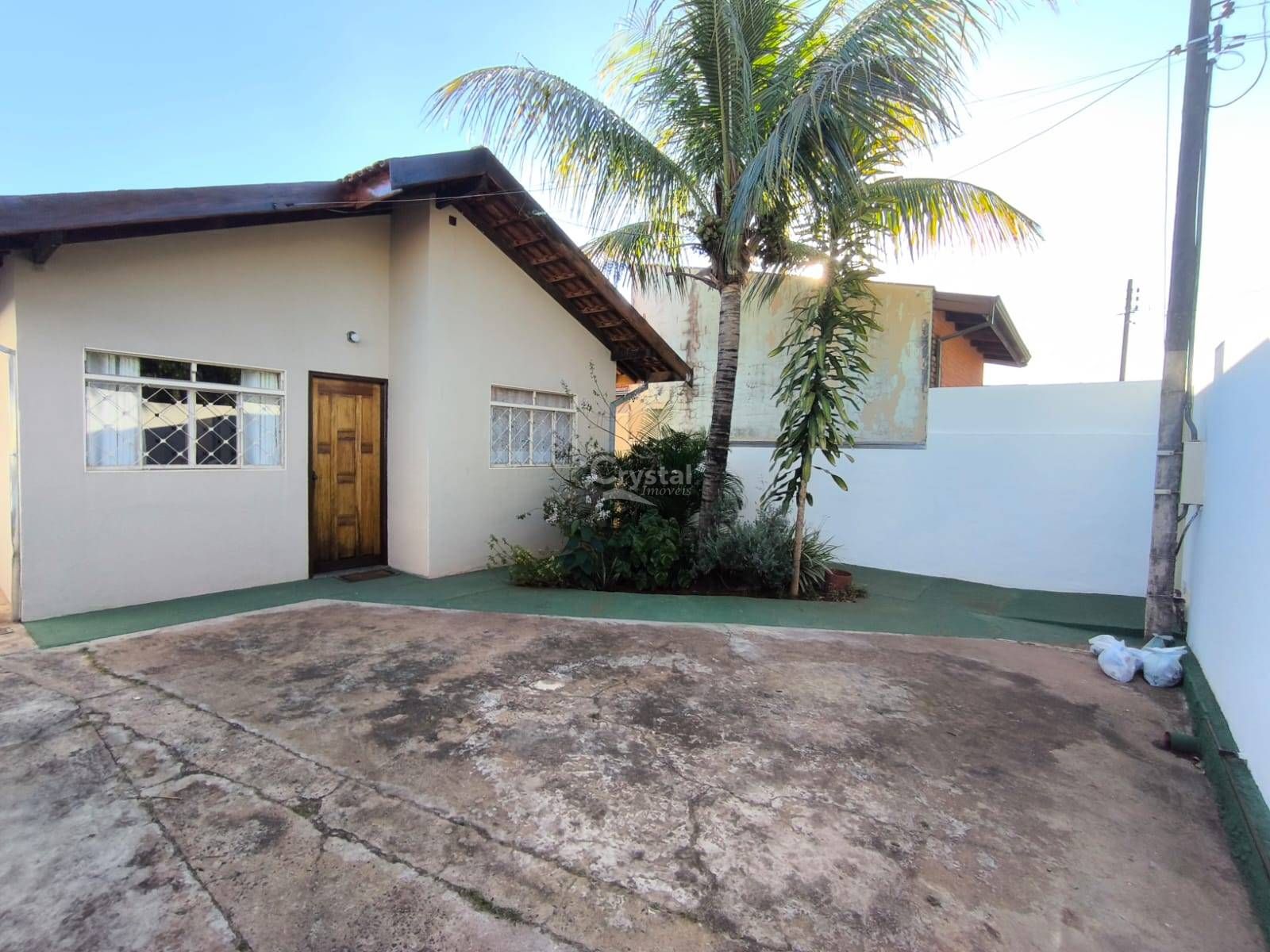 Casa à Venda com 2 Quartos e Edícula com Quarto, Banheiro e Churrasqueira no Altos da Boa Vista - Avaré. Foto 2