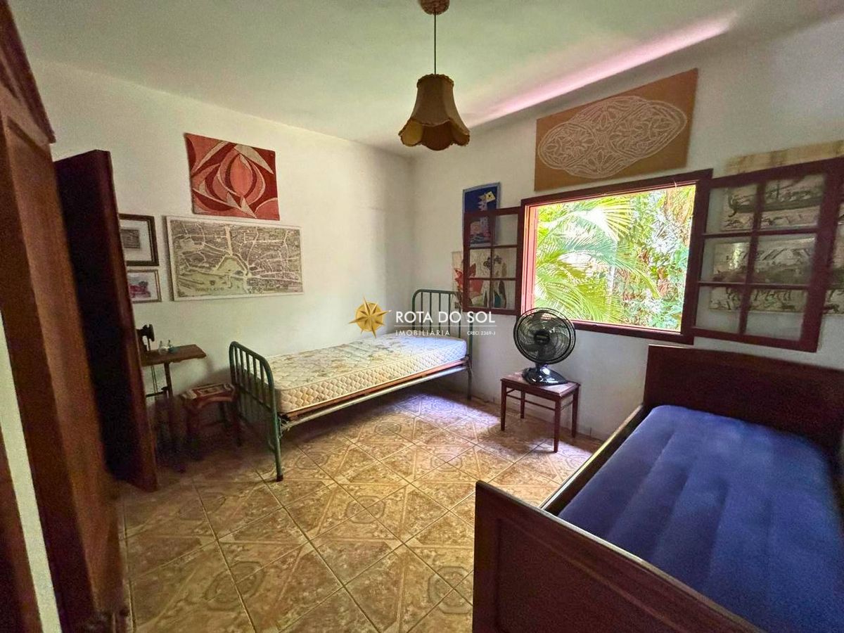Casa 4 Dormitórios Praia Bombas Bombinhas SC - 15