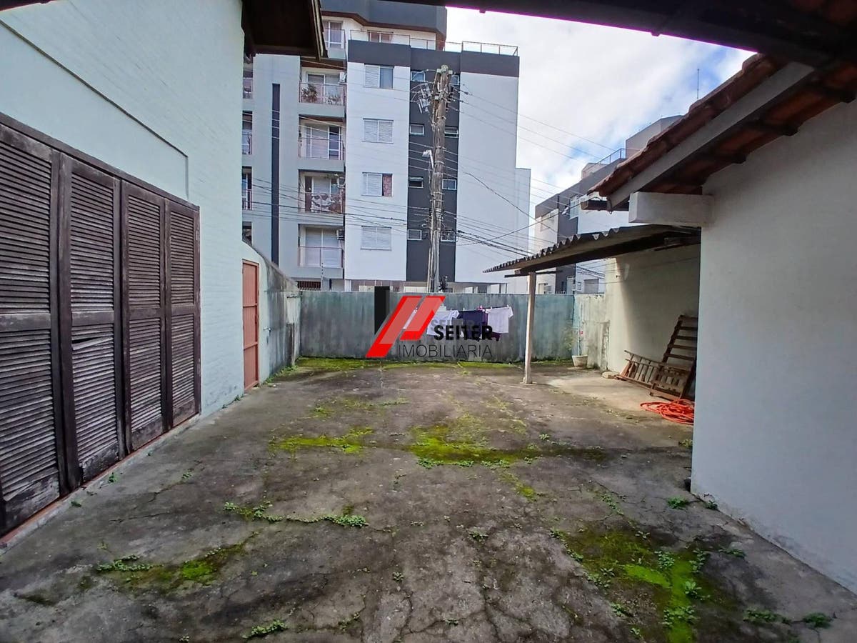 Casa a venda na carvoeira, Florianópolis.