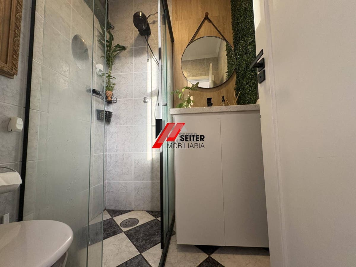 Sala Comercial à Venda no Centro em Florianópolis - foto 18