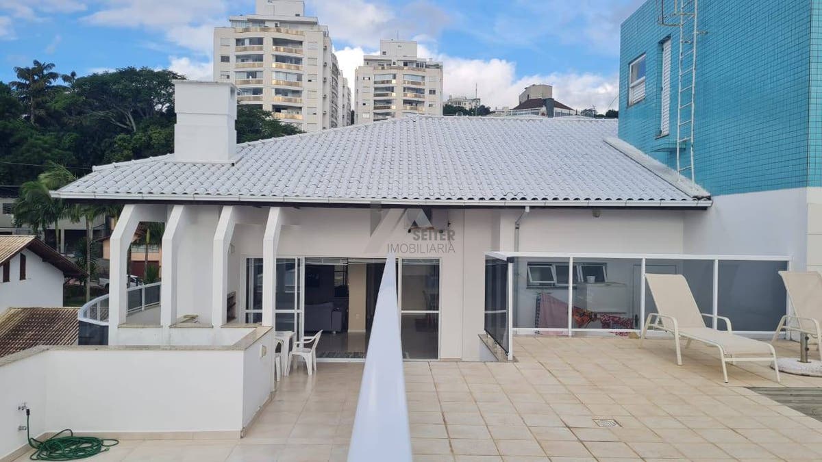 Cobertura com 2 quartos e 2 suítes em João Paulo, Florianópolis