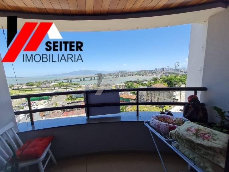 Apartamento de 3 dormitórios a venda Centro de Florianópolis