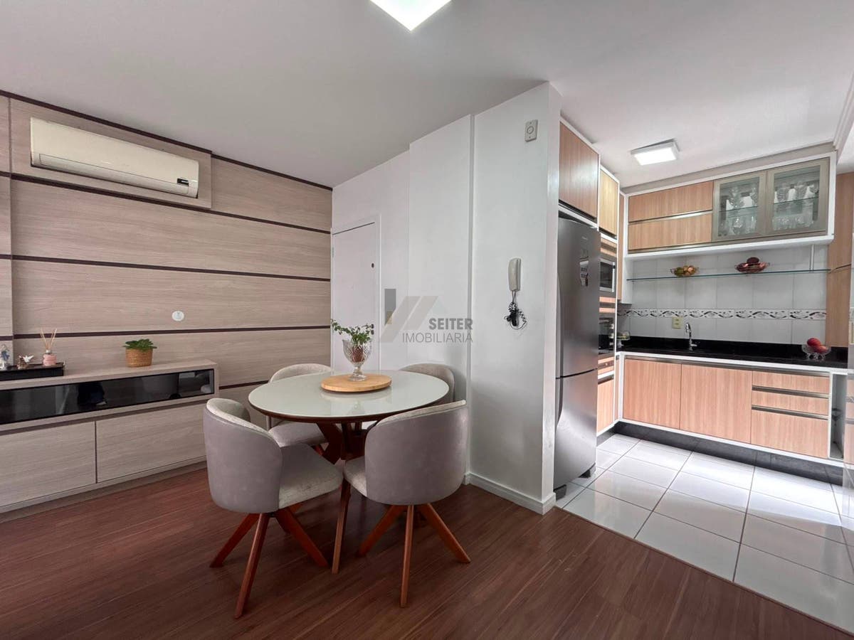 Apartamento à venda na Agronômica Florianópolis
