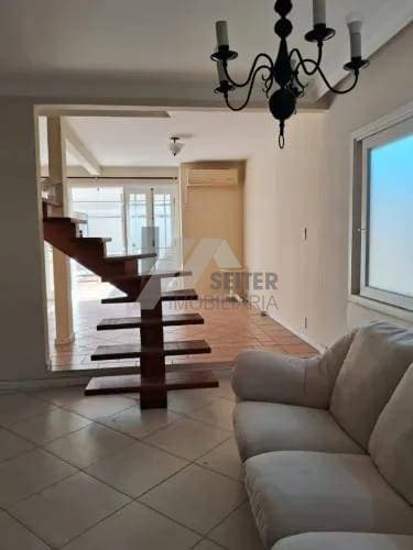 Casa 4 Dormitórios a Venda Santa Mônica Florianópolis