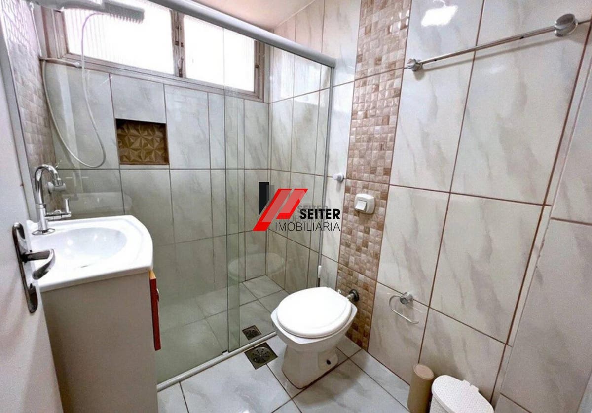 Apartamento mobiliado a venda no centro de Florianopolis