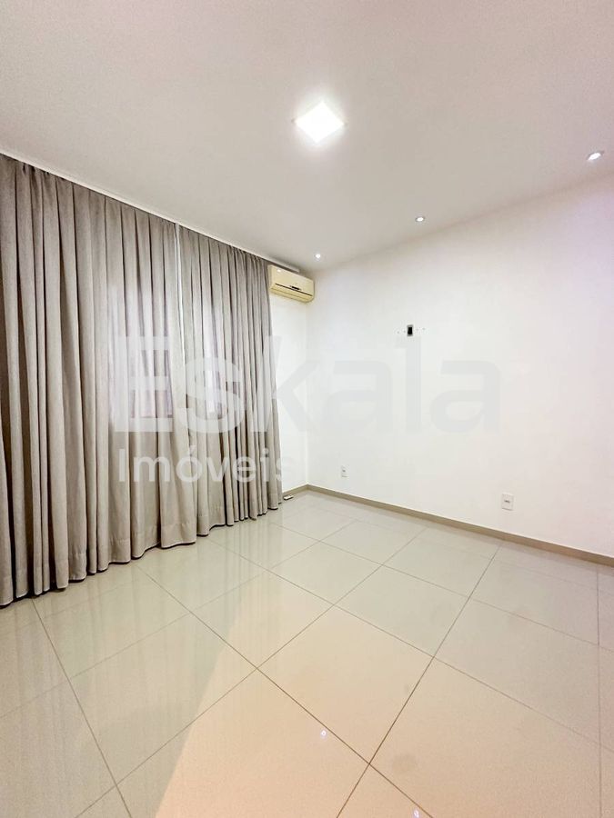 Casa Alto Padrão com 05 Dormitórios - Bairro Amizade, Jaraguá do Sul