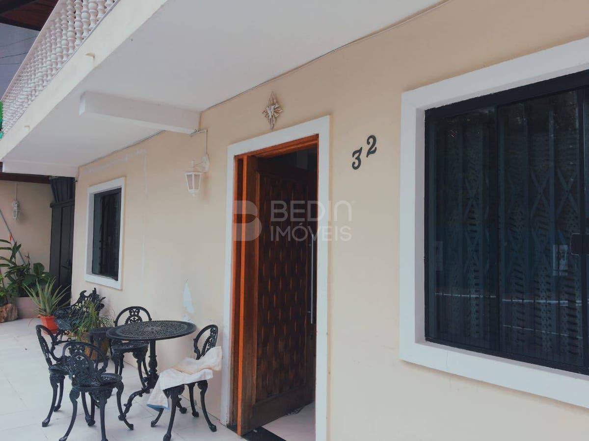 Casa de 3 quartos, 253m² no bairro Centro, em Balneário Camboriú | Eu Corretor