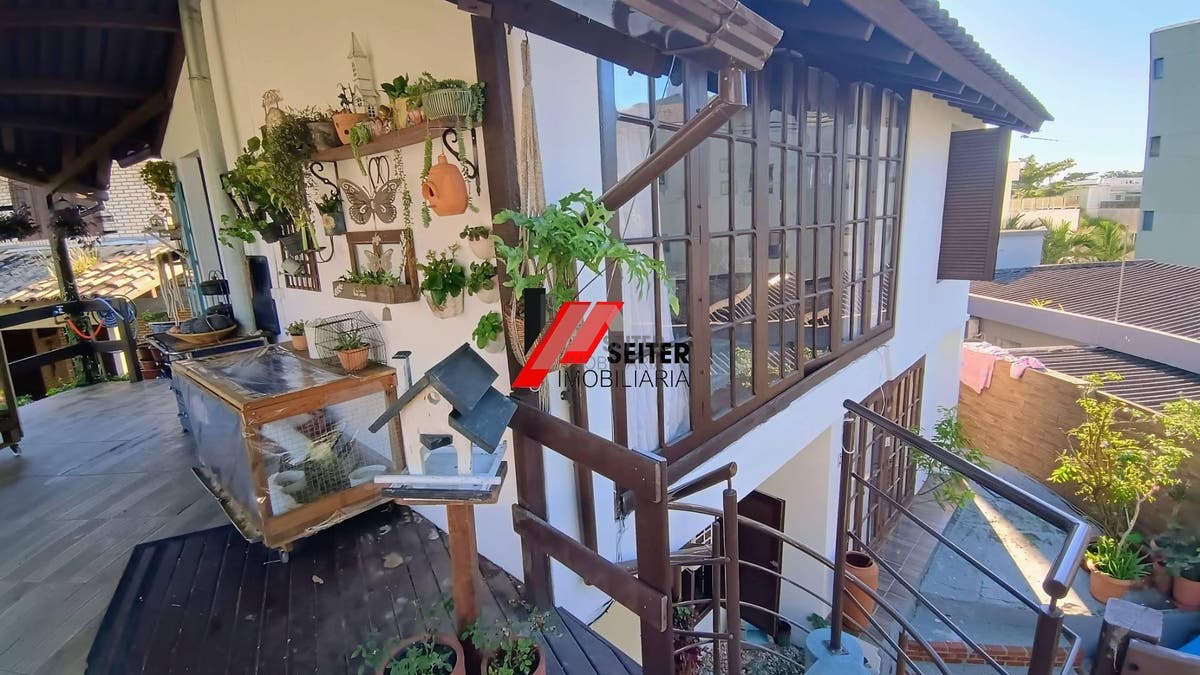 Casa comercial a venda em Canasvieiras norte de Florianópolis