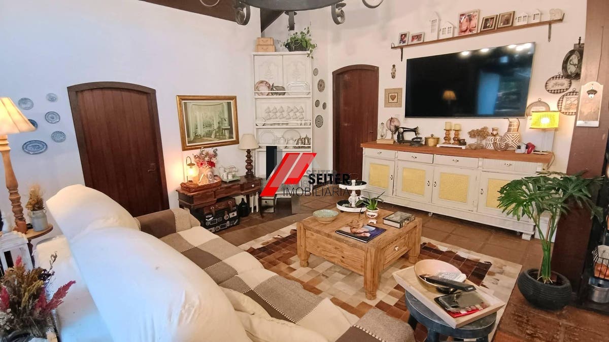 Casa comercial a venda em Canasvieiras norte de Florianópolis