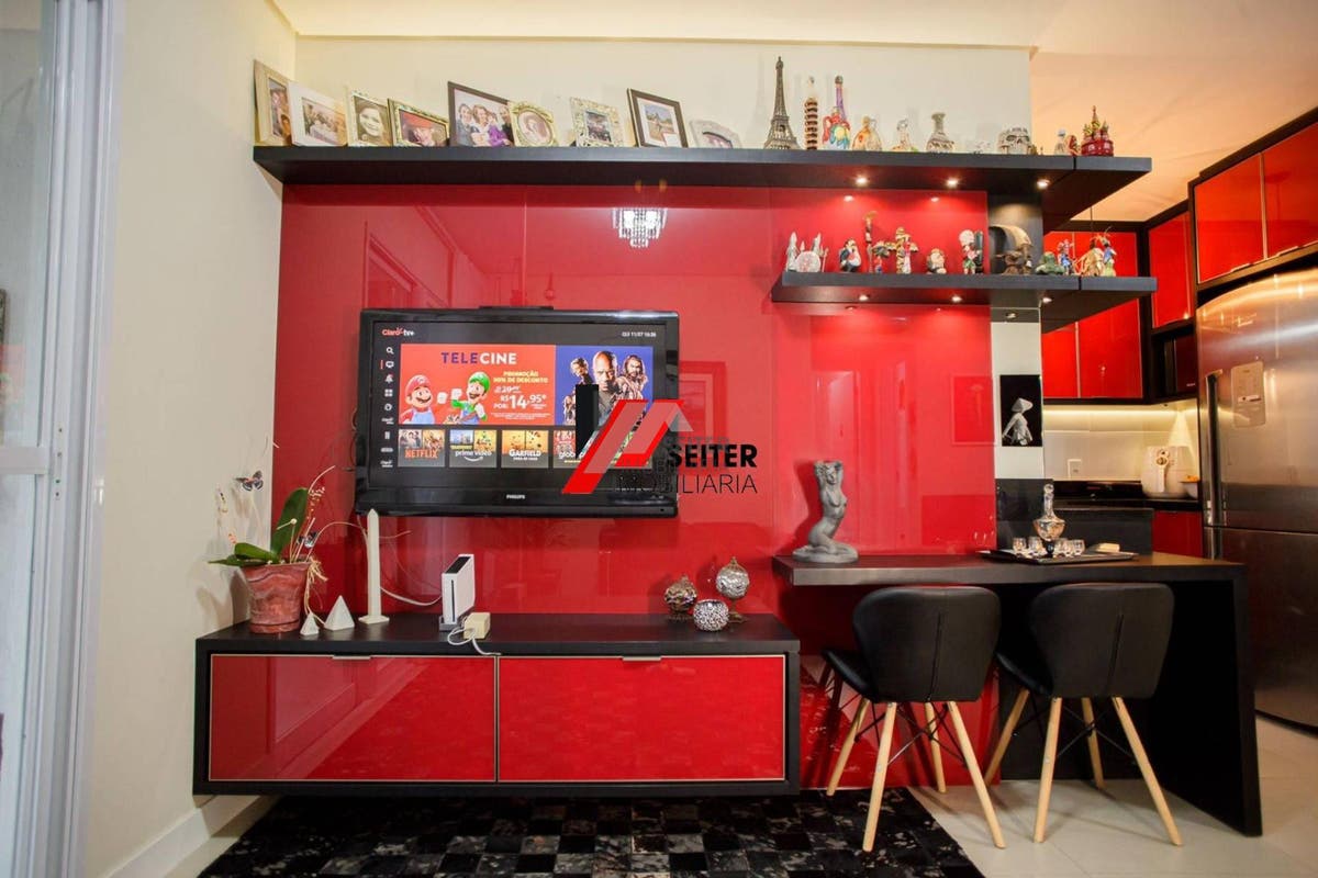 Apartamento à venda no bairro Trindade em Florianópolis.