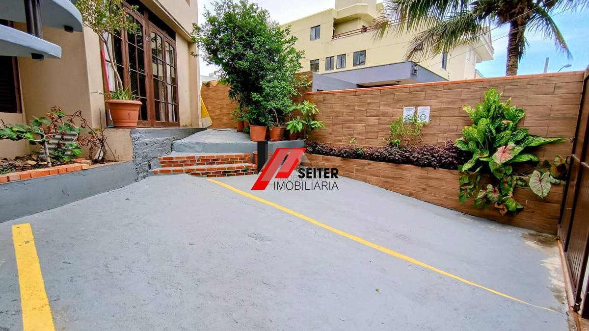 Casa comercial a venda em Canasvieiras norte de Florianópolis