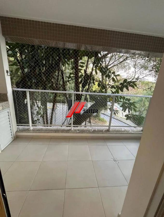 Apartamento 2 dromitorios com suite venda Itacorubi Florianopolis