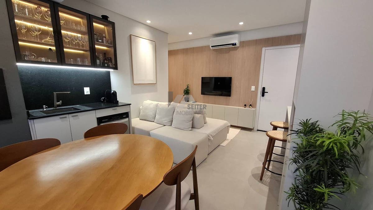 Apartamento 2 dormitórios para Venda no Carvoeira Florianópolis