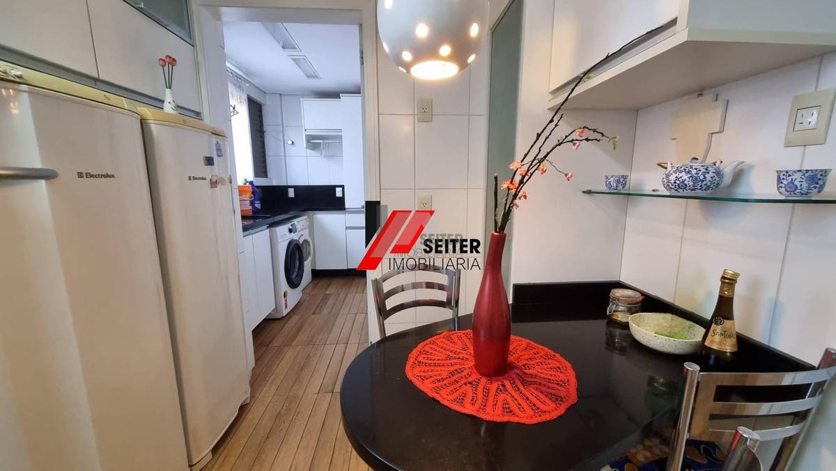 Apartamento à venda Beira Mar Agronômica Florianópolis