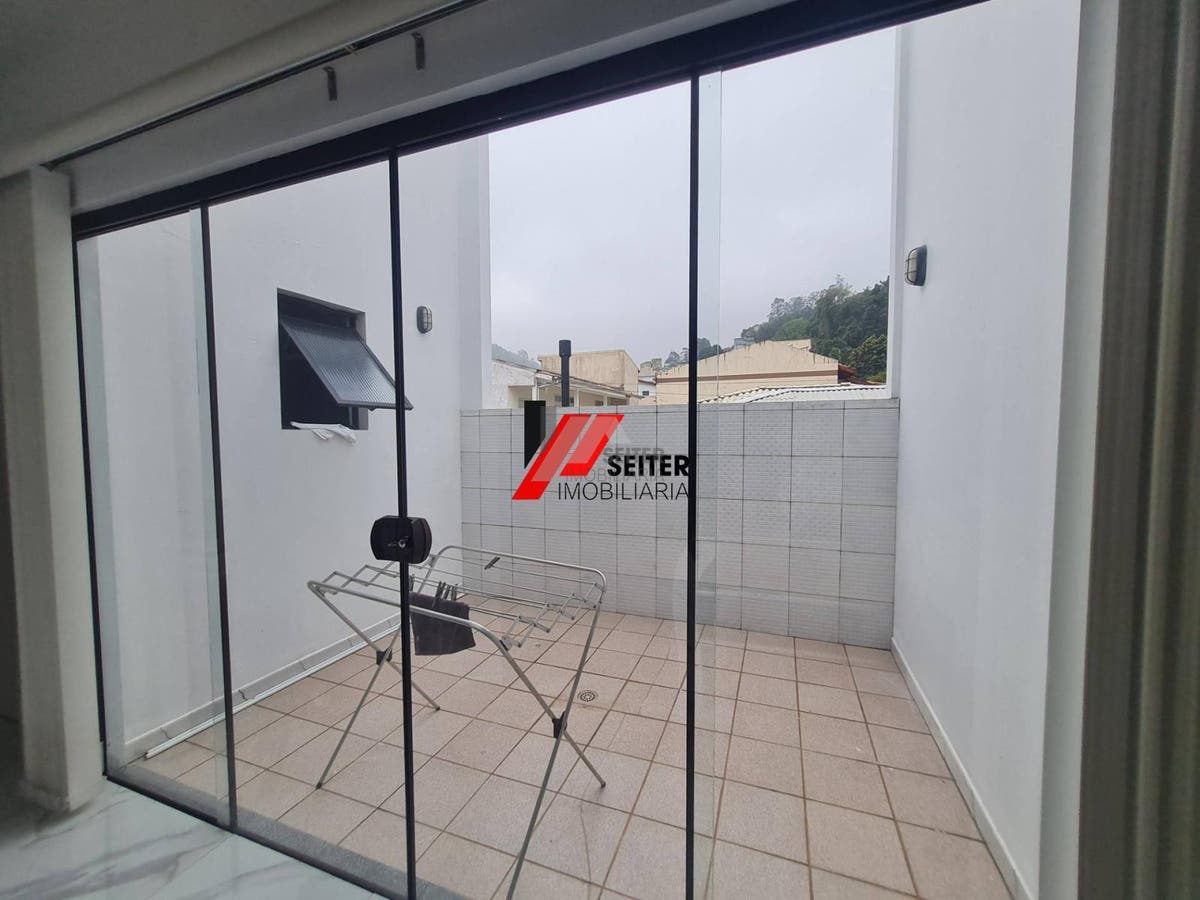Casa de 4 dormitorios a venda Saco dos Limoes regiao central e proximo a UFSC