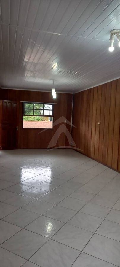 Casa de madeira, 2 quartos, barra do sai