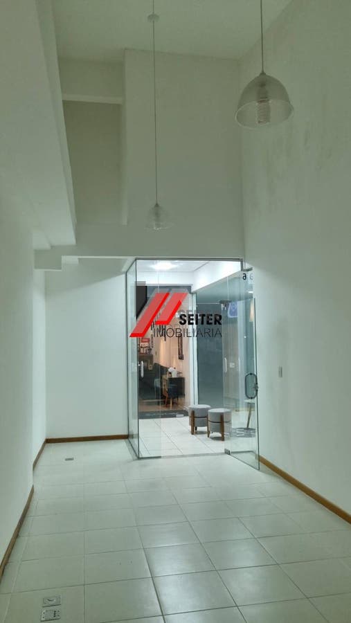 Loja/sala comercial à venda em Edifício comercial no Centro de Florianópolis