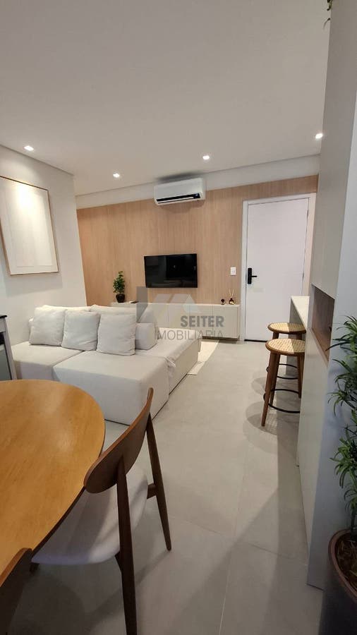 Apartamento 2 dormitórios para Venda no Carvoeira Florianópolis