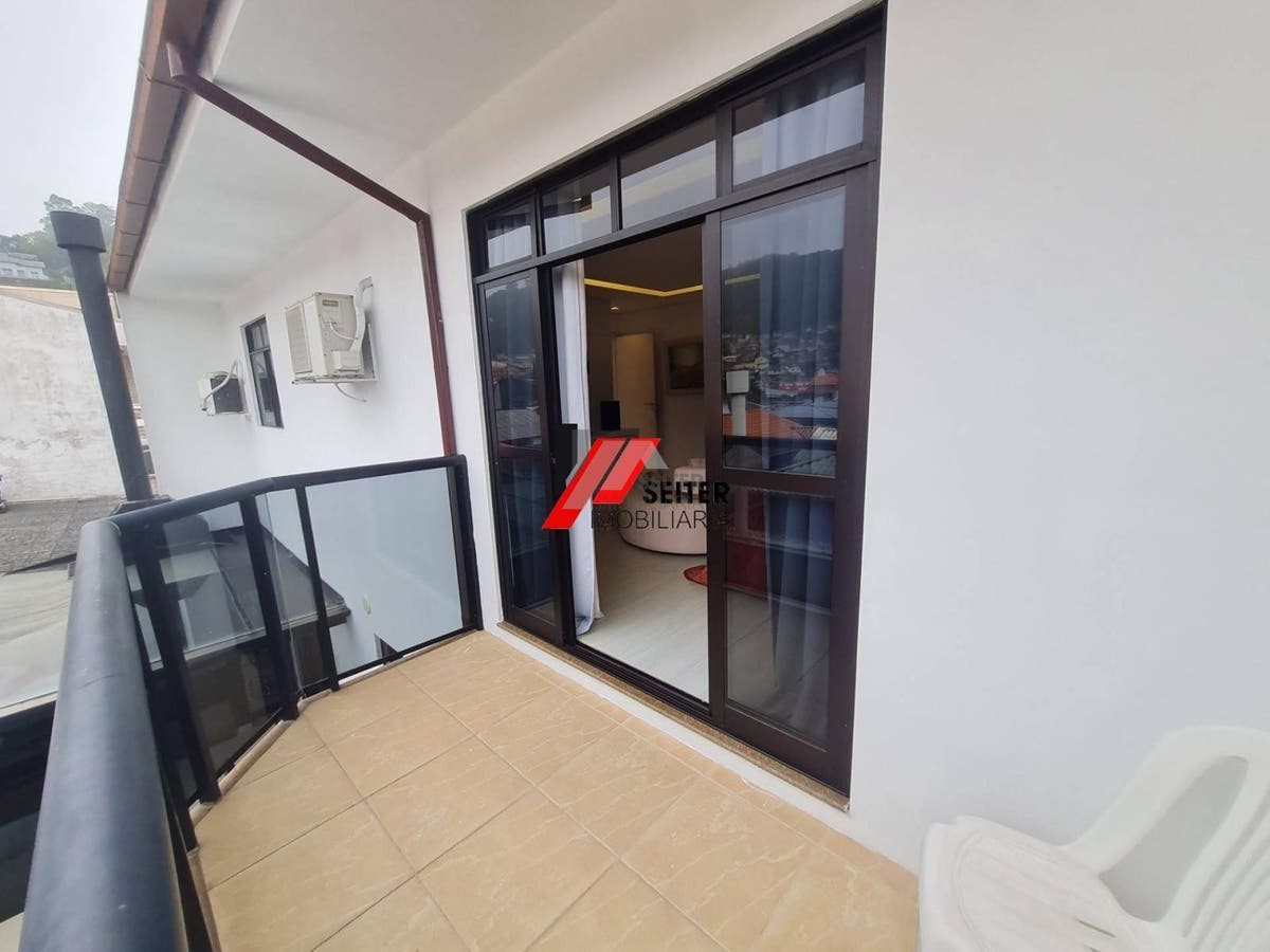 Casa de 4 dormitorios a venda Saco dos Limoes regiao central e proximo a UFSC