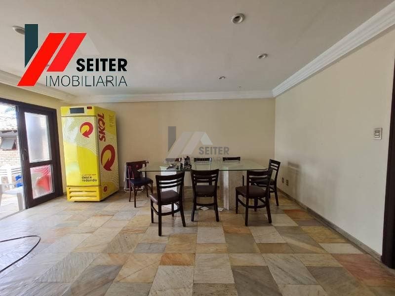 Casa para locação com 5 dormitórios bairro Coqueiros florianópolis