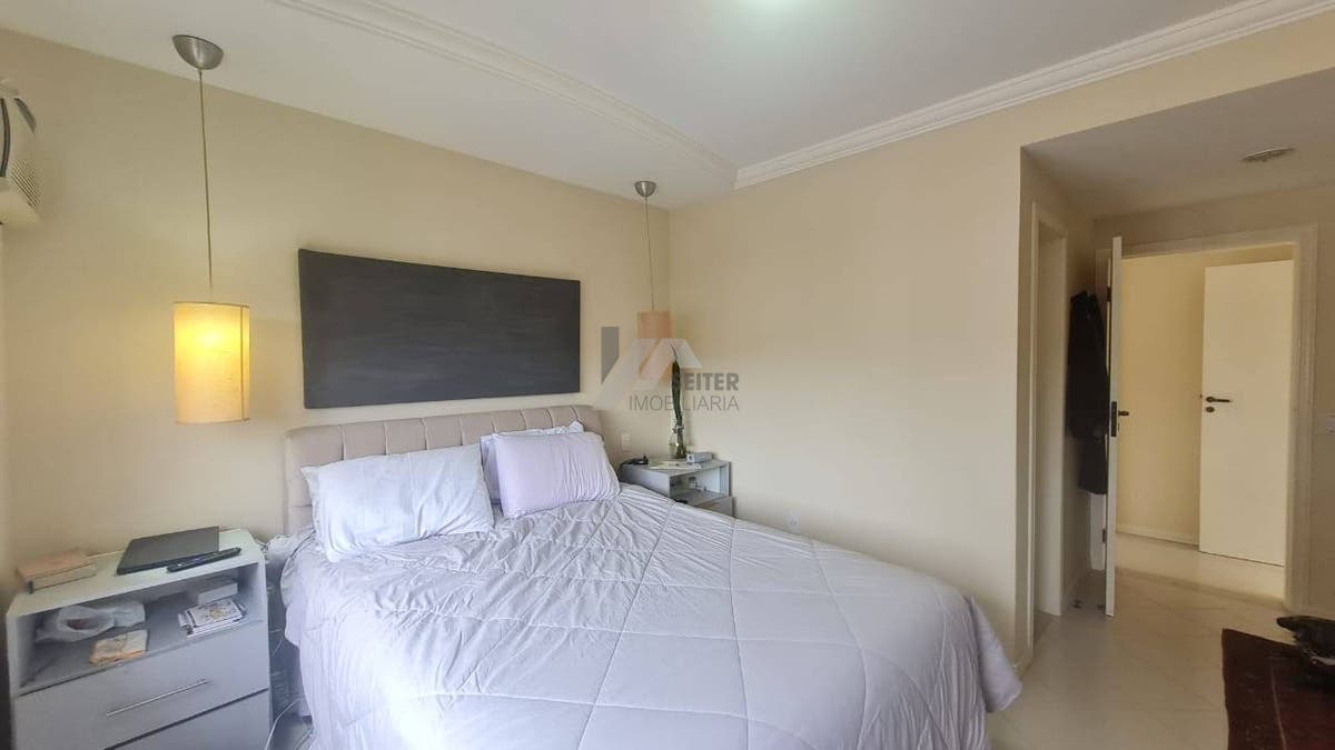 Cobertura com 2 quartos e 2 suítes em João Paulo, Florianópolis