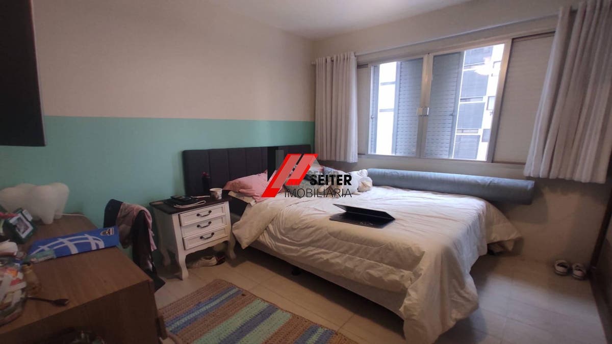 Apartamento a Venda 3 dormitórios Beira mar Florianópolis