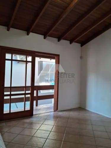 Casa 4 Dormitórios a Venda Santa Mônica Florianópolis