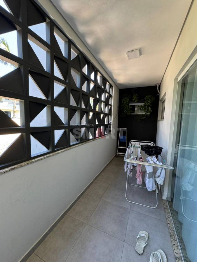 Casa com Piscina no Terraço e Ampla Área Externa no Bairro Ilha da Figueira