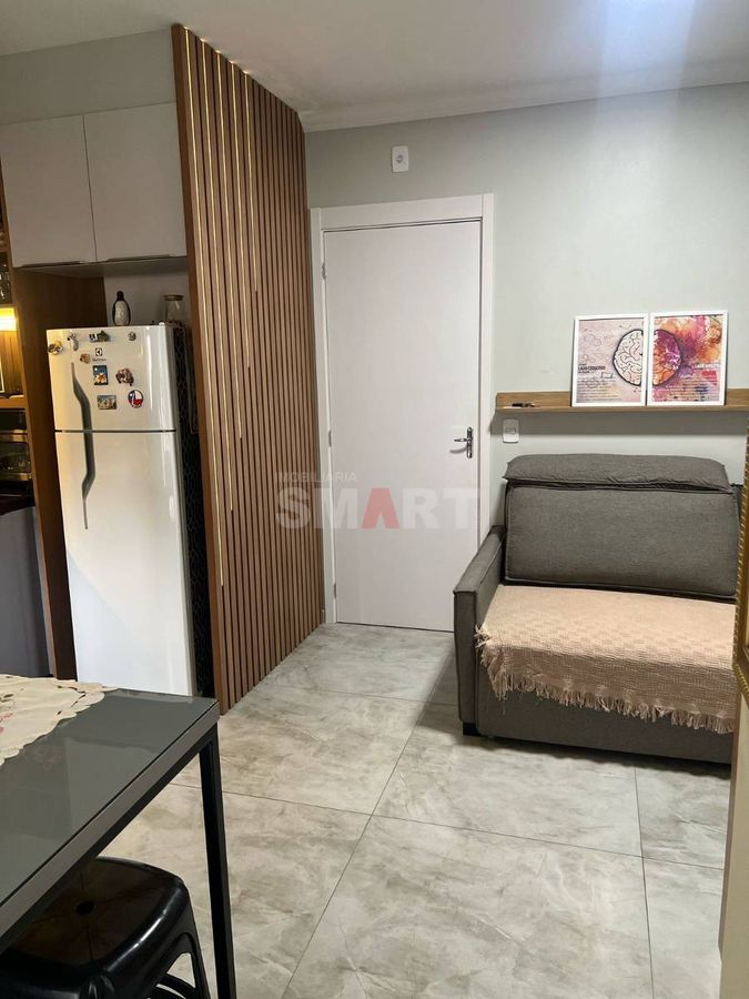 Apartamento Mobiliado na Ilha da Figueira com 2 Quartos e Elevador