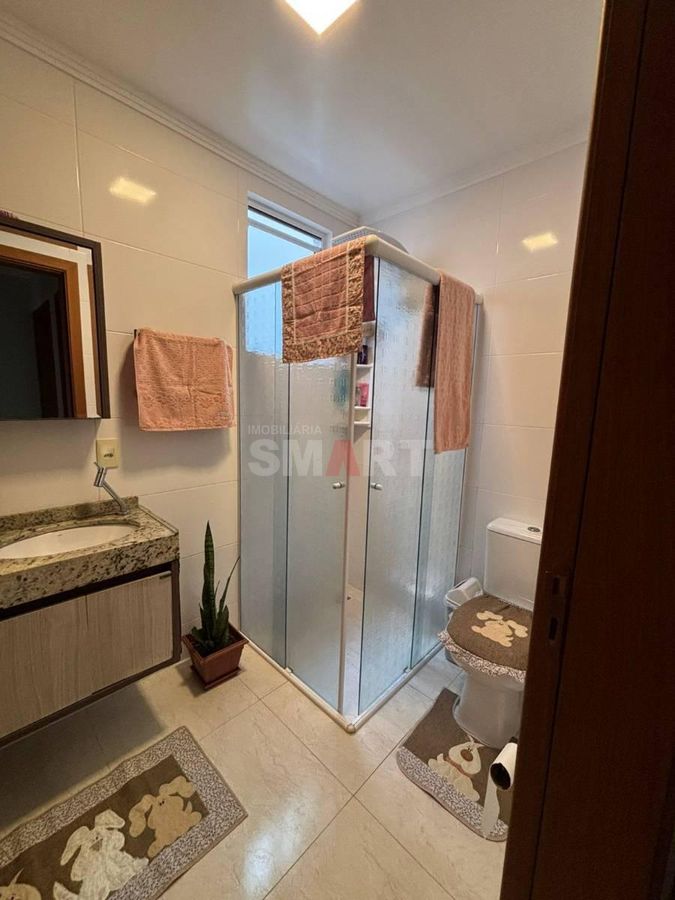 Apartamento com 2 Quartos e Ampla Área Externa no Bairro Amizade