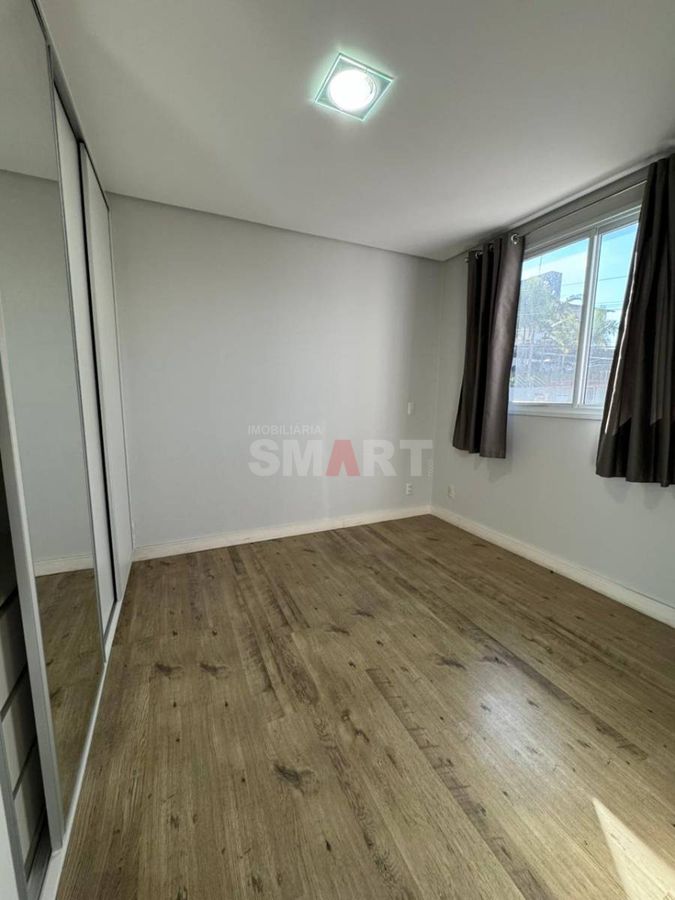 Apartamento no Jaraguá Esquerdo com 1 Suíte e 2 Quartos